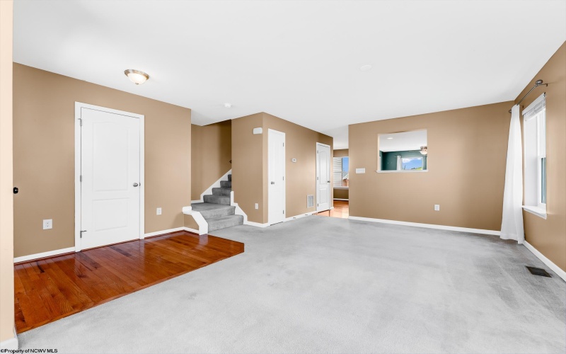 116 Pine Lane, Morgantown, West Virginia 26508, 3 Bedrooms Bedrooms, 6 Rooms Rooms,2 BathroomsBathrooms,Single Family Attached,For Sale,Pine,10159584