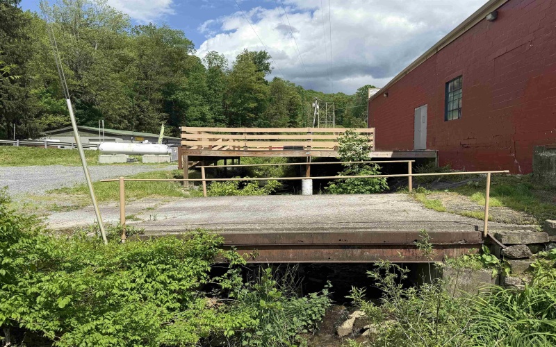 1102 MAIN Street, Grafton, West Virginia 26354, ,Commercial/industrial,For Lease,MAIN,10159568