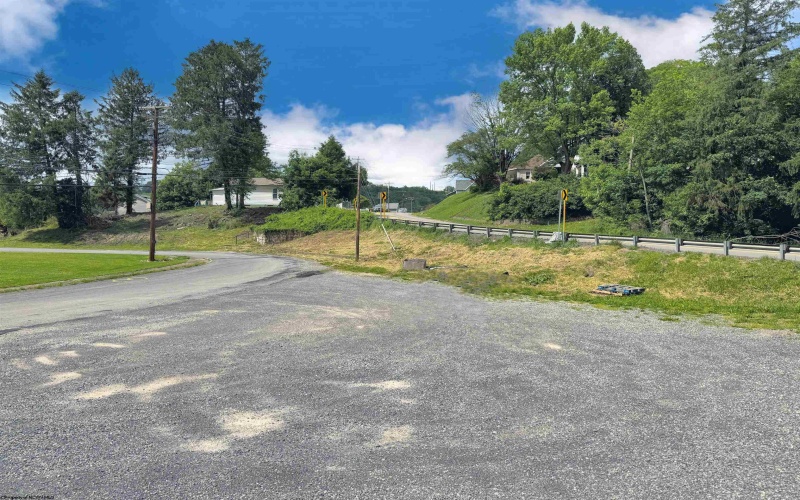 1102 MAIN Street, Grafton, West Virginia 26354, ,Commercial/industrial,For Lease,MAIN,10159568