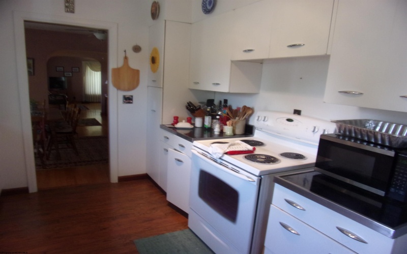 201 Findley Street, Elkins, West Virginia 26241, 3 Bedrooms Bedrooms, 7 Rooms Rooms,1 BathroomBathrooms,Single Family Detached,For Sale,Findley,10159573