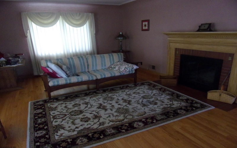 201 Findley Street, Elkins, West Virginia 26241, 3 Bedrooms Bedrooms, 7 Rooms Rooms,1 BathroomBathrooms,Single Family Detached,For Sale,Findley,10159573