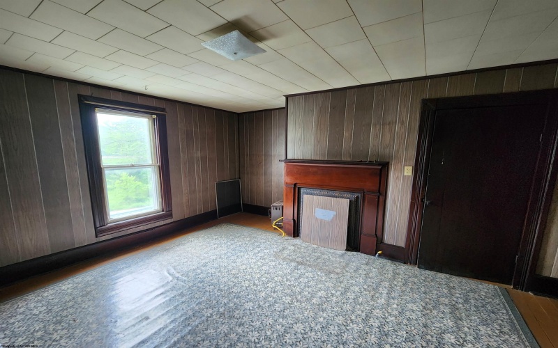 580 Deer Haven Drive, Lost Creek, West Virginia 26385, 4 Bedrooms Bedrooms, 8 Rooms Rooms,2 BathroomsBathrooms,Single Family Detached,For Sale,Deer Haven,10159575