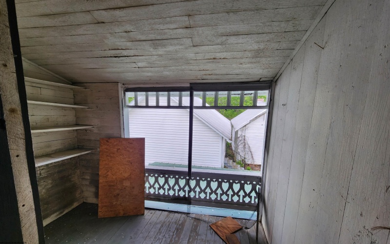 580 Deer Haven Drive, Lost Creek, West Virginia 26385, 4 Bedrooms Bedrooms, 8 Rooms Rooms,2 BathroomsBathrooms,Single Family Detached,For Sale,Deer Haven,10159575