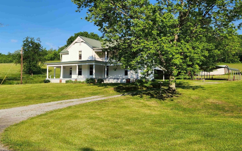 580 Deer Haven Drive, Lost Creek, West Virginia 26385, 4 Bedrooms Bedrooms, 8 Rooms Rooms,2 BathroomsBathrooms,Single Family Detached,For Sale,Deer Haven,10159575