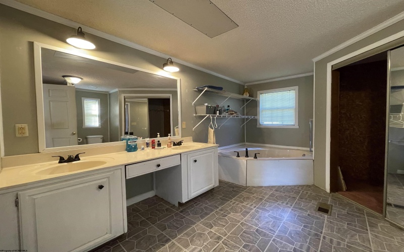 564 Big Run Road, Napier, West Virginia 26631, 3 Bedrooms Bedrooms, 7 Rooms Rooms,2 BathroomsBathrooms,Single Family Detached,For Sale,Big Run,10159579