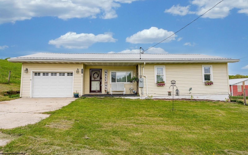 719 Elk Run Road, Bruceton Mills, West Virginia 26525, 2 Bedrooms Bedrooms, 5 Rooms Rooms,1 BathroomBathrooms,Single Family Detached,For Sale,Elk Run,10159581
