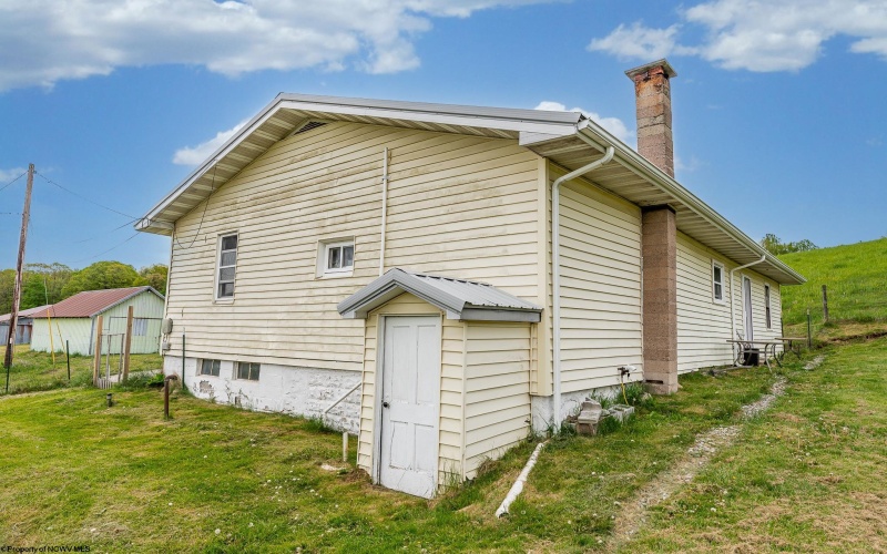 719 Elk Run Road, Bruceton Mills, West Virginia 26525, 2 Bedrooms Bedrooms, 5 Rooms Rooms,1 BathroomBathrooms,Single Family Detached,For Sale,Elk Run,10159581
