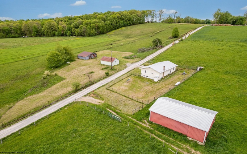 719 Elk Run Road, Bruceton Mills, West Virginia 26525, 2 Bedrooms Bedrooms, 5 Rooms Rooms,1 BathroomBathrooms,Single Family Detached,For Sale,Elk Run,10159581