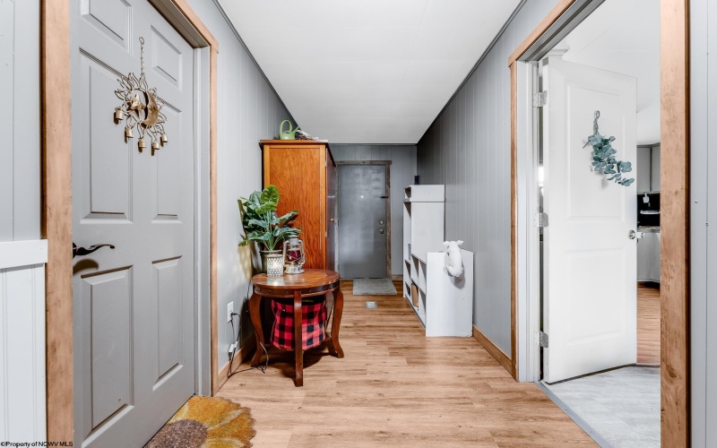 719 Elk Run Road, Bruceton Mills, West Virginia 26525, 2 Bedrooms Bedrooms, 5 Rooms Rooms,1 BathroomBathrooms,Single Family Detached,For Sale,Elk Run,10159581