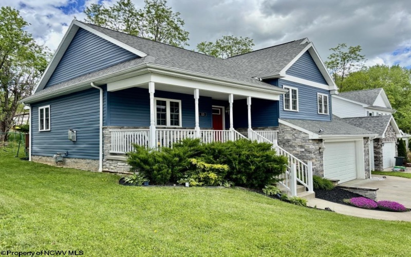 113 Corkrean Way, Morgantown, West Virginia 26508, 3 Bedrooms Bedrooms, 8 Rooms Rooms,2 BathroomsBathrooms,Single Family Detached,For Sale,Corkrean,10159585