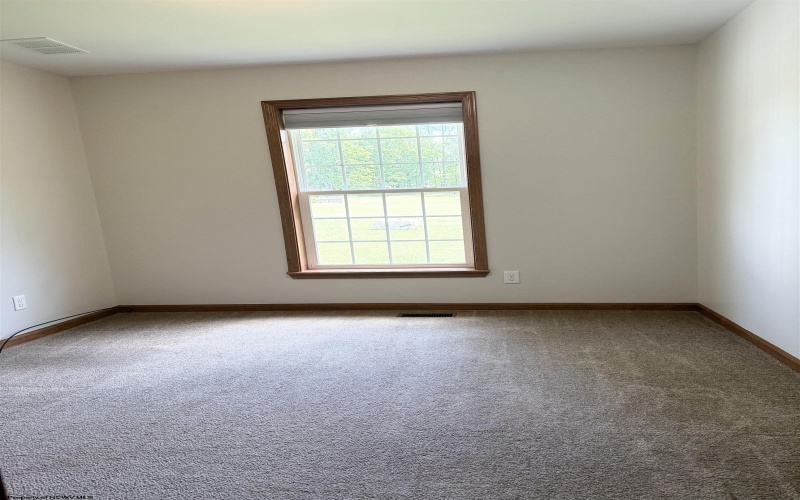 108 Valley View Lane, Fairmont, West Virginia 26554, 4 Bedrooms Bedrooms, 8 Rooms Rooms,3 BathroomsBathrooms,Single Family Detached,For Sale,Valley View,10159610