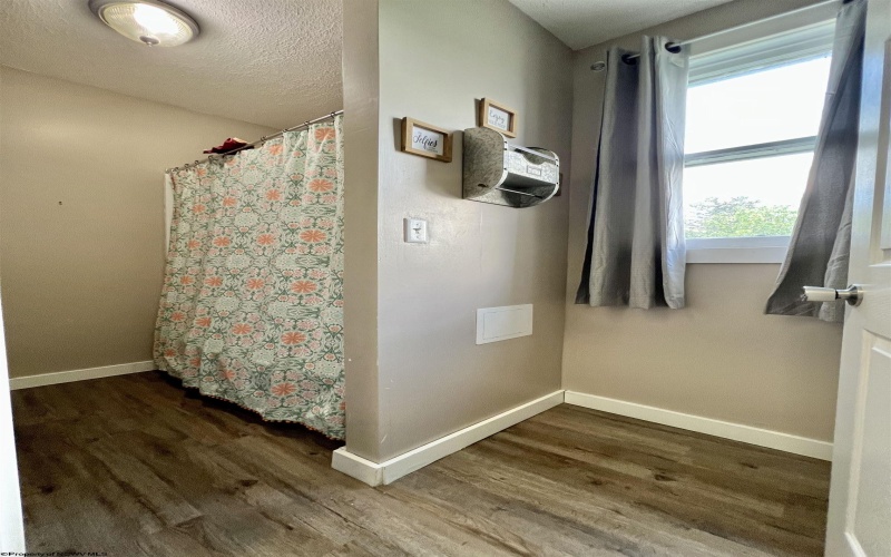 160 Barbour Street, Buckhannon, West Virginia 26201, 3 Bedrooms Bedrooms, 7 Rooms Rooms,2 BathroomsBathrooms,Single Family Detached,For Sale,Barbour,10159609