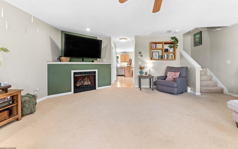 1452 Bergamot Street, Morgantown, West Virginia 26505, 3 Bedrooms Bedrooms, 7 Rooms Rooms,3 BathroomsBathrooms,Single Family Attached,For Sale,Bergamot,10159598