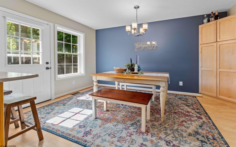 1452 Bergamot Street, Morgantown, West Virginia 26505, 3 Bedrooms Bedrooms, 7 Rooms Rooms,3 BathroomsBathrooms,Single Family Attached,For Sale,Bergamot,10159598