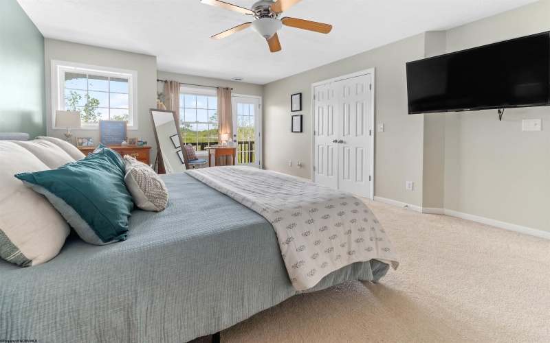 1452 Bergamot Street, Morgantown, West Virginia 26505, 3 Bedrooms Bedrooms, 7 Rooms Rooms,3 BathroomsBathrooms,Single Family Attached,For Sale,Bergamot,10159598