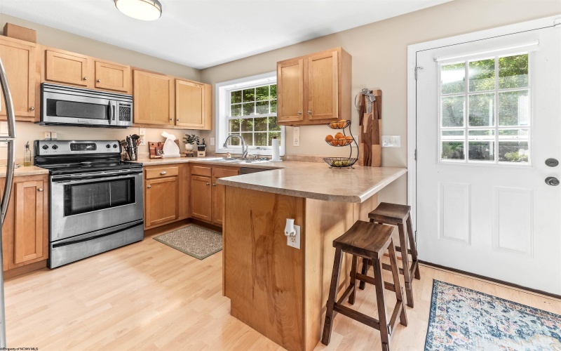 1452 Bergamot Street, Morgantown, West Virginia 26505, 3 Bedrooms Bedrooms, 7 Rooms Rooms,3 BathroomsBathrooms,Single Family Attached,For Sale,Bergamot,10159598