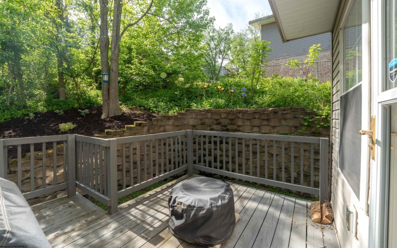1452 Bergamot Street, Morgantown, West Virginia 26505, 3 Bedrooms Bedrooms, 7 Rooms Rooms,3 BathroomsBathrooms,Single Family Attached,For Sale,Bergamot,10159598