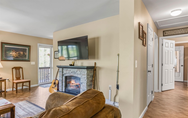 485 Redwood Drive, Terra Alta, West Virginia 26764, 3 Bedrooms Bedrooms, 10 Rooms Rooms,2 BathroomsBathrooms,Single Family Detached,For Sale,Redwood,10159608
