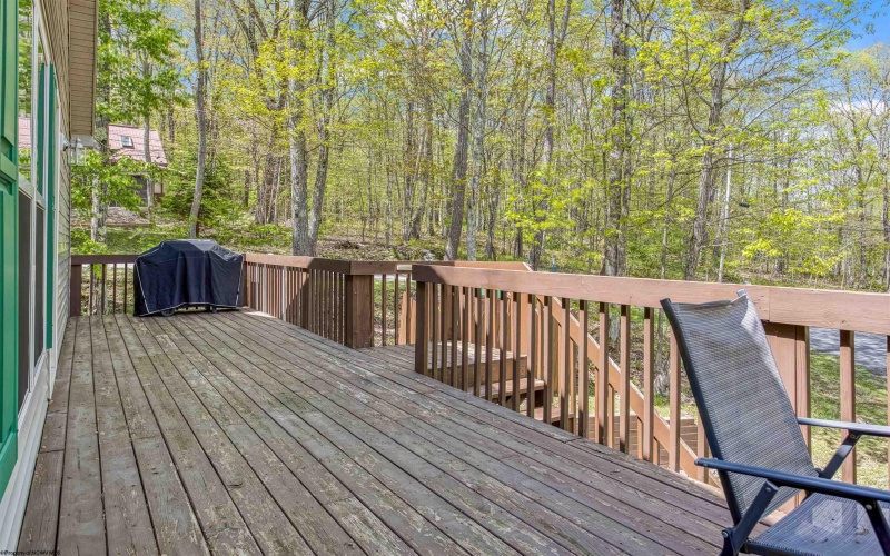 485 Redwood Drive, Terra Alta, West Virginia 26764, 3 Bedrooms Bedrooms, 10 Rooms Rooms,2 BathroomsBathrooms,Single Family Detached,For Sale,Redwood,10159608