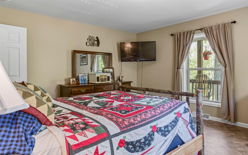 485 Redwood Drive, Terra Alta, West Virginia 26764, 3 Bedrooms Bedrooms, 10 Rooms Rooms,2 BathroomsBathrooms,Single Family Detached,For Sale,Redwood,10159608