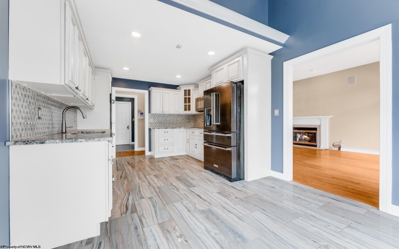 2022 Georgian Lane, Morgantown, West Virginia 26508-4514, 2 Bedrooms Bedrooms, 8 Rooms Rooms,3 BathroomsBathrooms,Single Family Detached,For Sale,Georgian,10159606