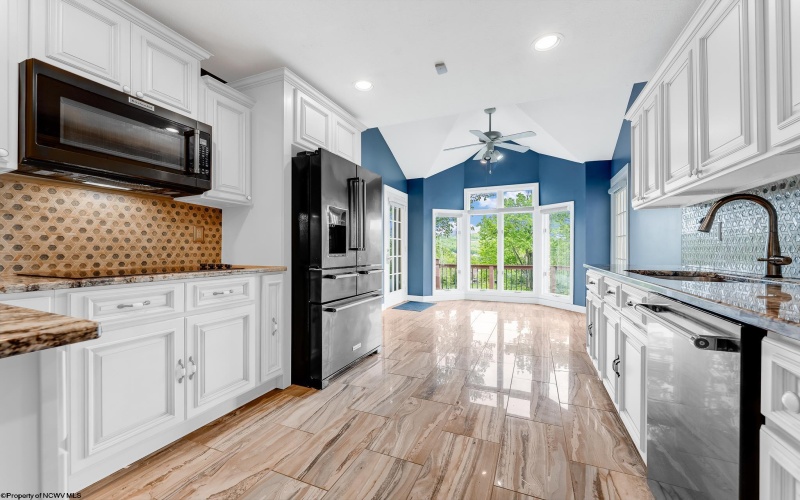 2022 Georgian Lane, Morgantown, West Virginia 26508-4514, 2 Bedrooms Bedrooms, 8 Rooms Rooms,3 BathroomsBathrooms,Single Family Detached,For Sale,Georgian,10159606