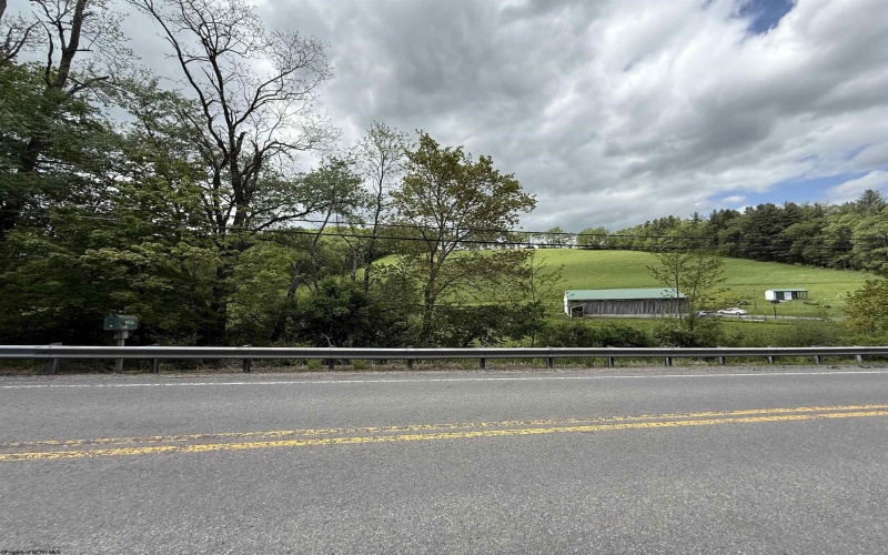 2610 Maple Spring Highway, Eglon, West Virginia 26716-8698, 3 Bedrooms Bedrooms, 9 Rooms Rooms,2 BathroomsBathrooms,Single Family Detached,For Sale,Maple Spring,10159599