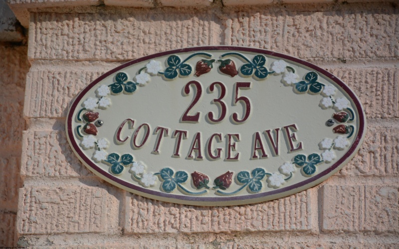 235 Cottage Avenue, Weston, West Virginia 26452, 3 Bedrooms Bedrooms, 9 Rooms Rooms,1 BathroomBathrooms,Single Family Detached,For Sale,Cottage,10159603