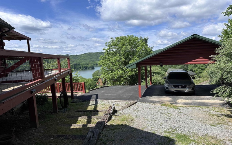 717 Lakeview Drive, Horner, West Virginia 26372, 4 Bedrooms Bedrooms, 7 Rooms Rooms,3 BathroomsBathrooms,Single Family Detached,For Sale,Lakeview,10159618