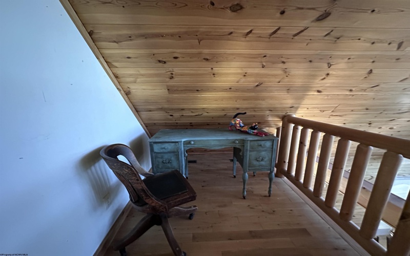 717 Lakeview Drive, Horner, West Virginia 26372, 4 Bedrooms Bedrooms, 7 Rooms Rooms,3 BathroomsBathrooms,Single Family Detached,For Sale,Lakeview,10159618
