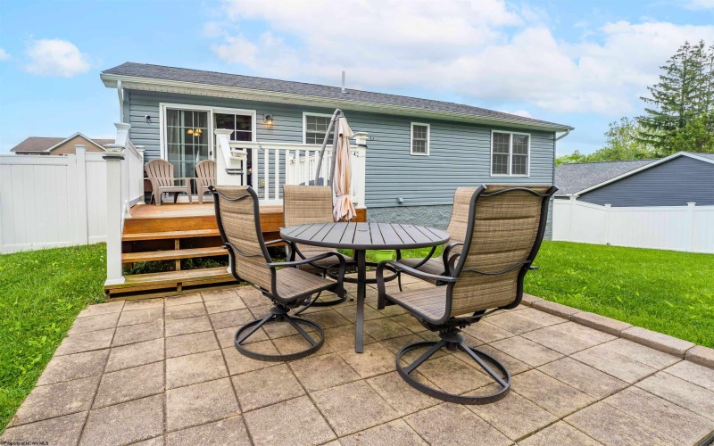 53 Friend Drive, Morgantown, West Virginia 26508, 3 Bedrooms Bedrooms, 6 Rooms Rooms,2 BathroomsBathrooms,Single Family Detached,For Sale,Friend,10159617