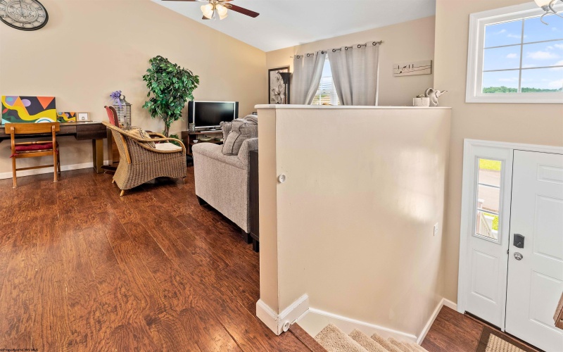 53 Friend Drive, Morgantown, West Virginia 26508, 3 Bedrooms Bedrooms, 6 Rooms Rooms,2 BathroomsBathrooms,Single Family Detached,For Sale,Friend,10159617