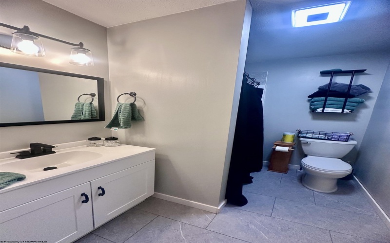 1829 Crooked Run Road, Clarksburg, West Virginia 26301, 3 Bedrooms Bedrooms, 5 Rooms Rooms,1 BathroomBathrooms,Single Family Detached,For Sale,Crooked Run,10159619