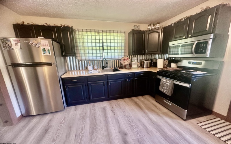 1829 Crooked Run Road, Clarksburg, West Virginia 26301, 3 Bedrooms Bedrooms, 5 Rooms Rooms,1 BathroomBathrooms,Single Family Detached,For Sale,Crooked Run,10159619