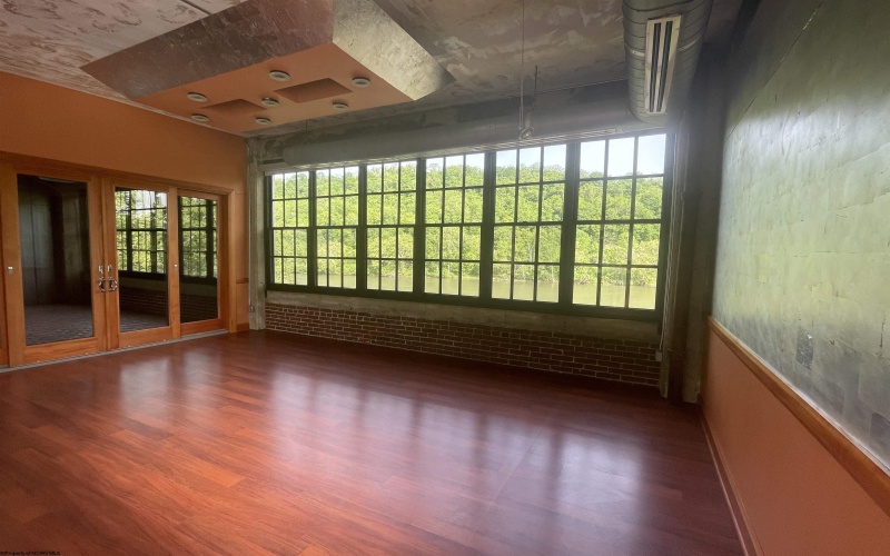 75 Wharf Street, Morgantown, West Virginia 26501, 3 Bedrooms Bedrooms, 8 Rooms Rooms,3 BathroomsBathrooms,Single Family Attached,For Sale,Wharf,10159612