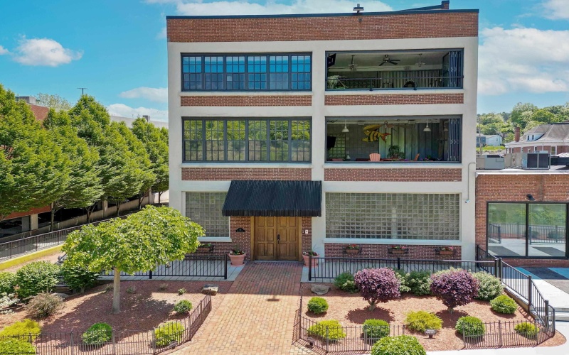 75 Wharf Street, Morgantown, West Virginia 26501, 3 Bedrooms Bedrooms, 8 Rooms Rooms,3 BathroomsBathrooms,Single Family Attached,For Sale,Wharf,10159612
