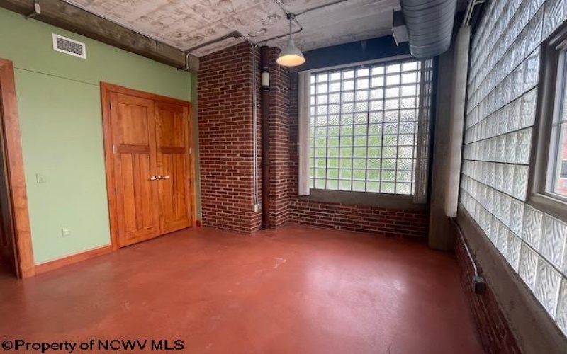 75 Wharf Street, Morgantown, West Virginia 26501, 3 Bedrooms Bedrooms, 8 Rooms Rooms,3 BathroomsBathrooms,Single Family Attached,For Sale,Wharf,10159612