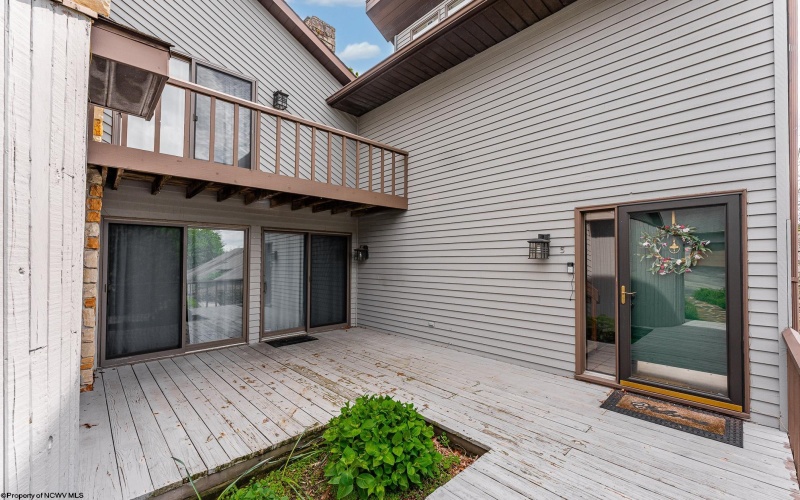 405 Lakeview Estates, Morgantown, West Virginia 26508, 2 Bedrooms Bedrooms, 7 Rooms Rooms,3 BathroomsBathrooms,Single Family Attached,For Sale,Lakeview,10159614