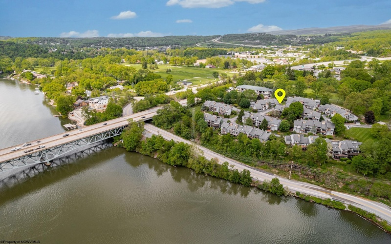 405 Lakeview Estates, Morgantown, West Virginia 26508, 2 Bedrooms Bedrooms, 7 Rooms Rooms,3 BathroomsBathrooms,Single Family Attached,For Sale,Lakeview,10159614