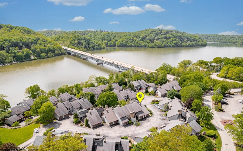 405 Lakeview Estates, Morgantown, West Virginia 26508, 2 Bedrooms Bedrooms, 7 Rooms Rooms,3 BathroomsBathrooms,Single Family Attached,For Sale,Lakeview,10159614