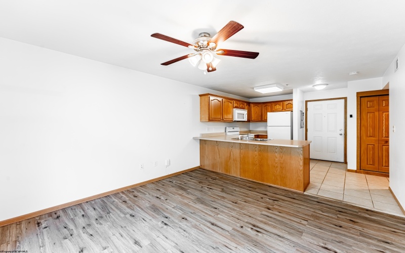 233 Creekside Drive, Morgantown, West Virginia 26508, 1 Bedroom Bedrooms, 3 Rooms Rooms,1 BathroomBathrooms,Single Family Attached,For Sale,Creekside,10159620