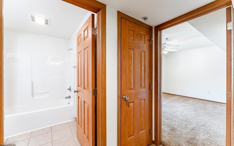 233 Creekside Drive, Morgantown, West Virginia 26508, 1 Bedroom Bedrooms, 3 Rooms Rooms,1 BathroomBathrooms,Single Family Attached,For Sale,Creekside,10159620