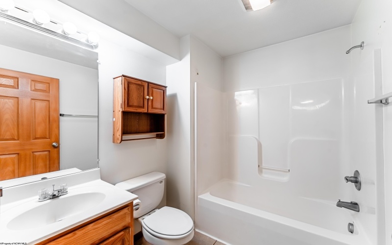 233 Creekside Drive, Morgantown, West Virginia 26508, 1 Bedroom Bedrooms, 3 Rooms Rooms,1 BathroomBathrooms,Single Family Attached,For Sale,Creekside,10159620