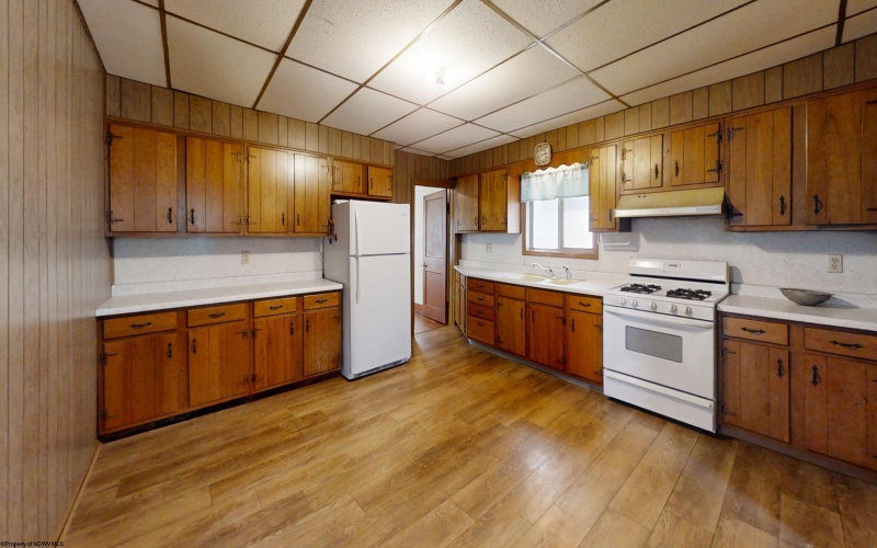 106 Bridge Street, Monongah, West Virginia 26554, 2 Bedrooms Bedrooms, 4 Rooms Rooms,1 BathroomBathrooms,Single Family Detached,For Sale,Bridge,10159613