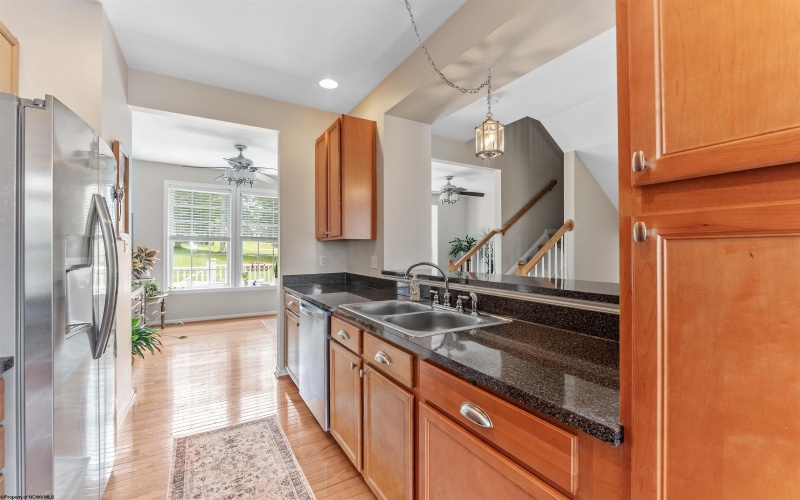 430 Saint Andrews Drive, Morgantown, West Virginia 26508, 3 Bedrooms Bedrooms, 8 Rooms Rooms,2 BathroomsBathrooms,Single Family Attached,For Sale,Saint Andrews,10159637