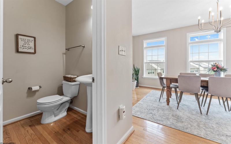 430 Saint Andrews Drive, Morgantown, West Virginia 26508, 3 Bedrooms Bedrooms, 8 Rooms Rooms,2 BathroomsBathrooms,Single Family Attached,For Sale,Saint Andrews,10159637