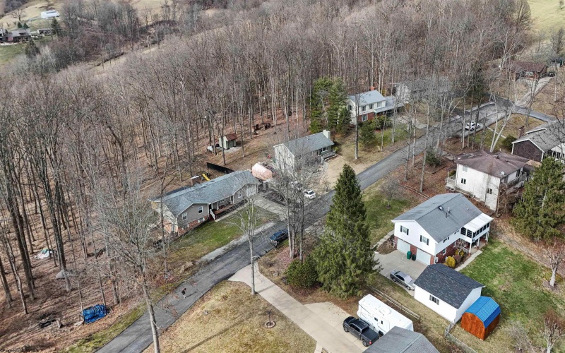213 Forest Drive, Bridgeport, West Virginia 26330, 3 Bedrooms Bedrooms, 5 Rooms Rooms,2 BathroomsBathrooms,Single Family Detached,For Sale,Forest,10159632