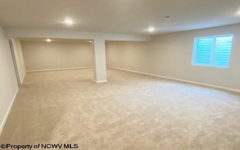 815 Bogey Lane, Maidsville, West Virginia 26541, 3 Bedrooms Bedrooms, 6 Rooms Rooms,2 BathroomsBathrooms,Single Family Detached,For Sale,Bogey,10159628
