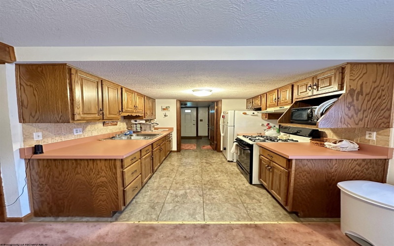 1322 Crystal Lake Road, West Union, West Virginia 26456, 3 Bedrooms Bedrooms, 6 Rooms Rooms,1 BathroomBathrooms,Single Family Detached,For Sale,Crystal Lake,10159634