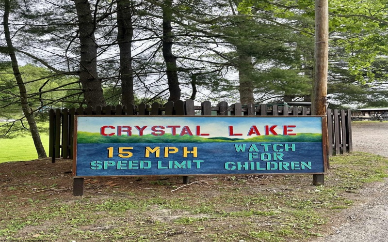 1322 Crystal Lake Road, West Union, West Virginia 26456, 3 Bedrooms Bedrooms, 6 Rooms Rooms,1 BathroomBathrooms,Single Family Detached,For Sale,Crystal Lake,10159634